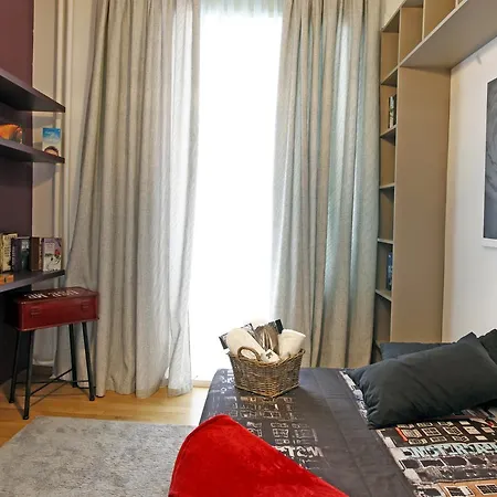 Elina Apartment *